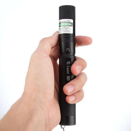 Лазерная указка высокой мощности Laser 303 с зеленым лучом и ключом 7407 фото