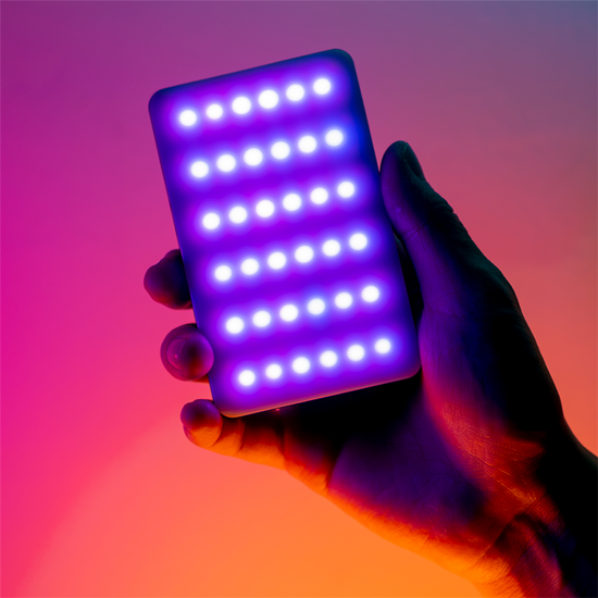 Світлодіодна RGB накамерна лампа, заповнююче світло для студії Andoer W140RGB | Кольорова LED панель 7689 фото